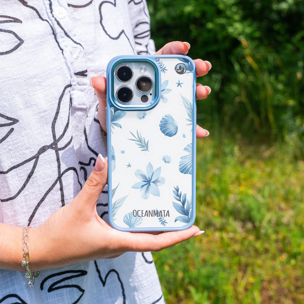 iPhone 15 pro max hoesje - bloemenblauw - "Flowers & Shells" - duurzaam