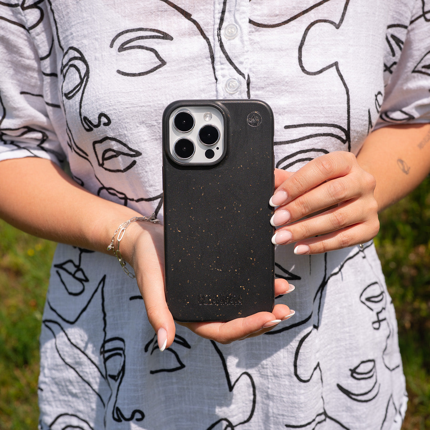 iPhone 15 pro Hülle - schwarz - nachhaltig – Ansicht 5