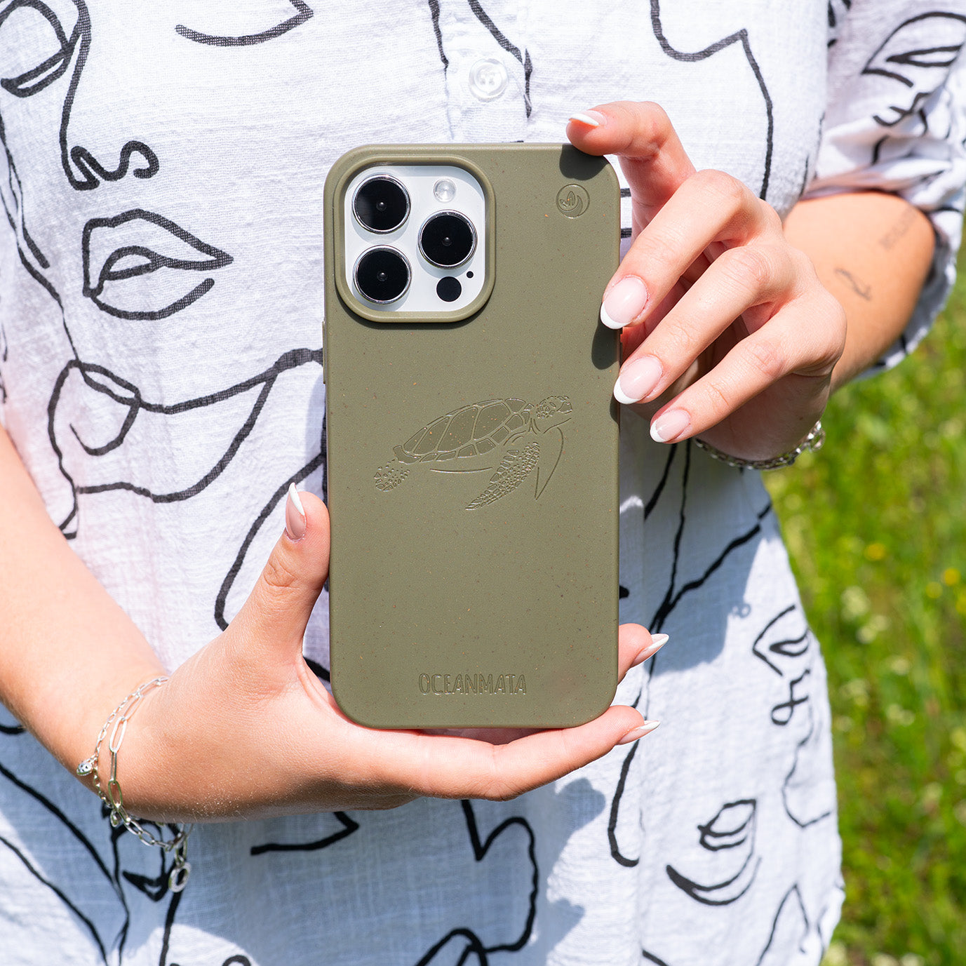 iPhone Xs max Hülle - grün - "TURTLE" - nachhaltig – Ansicht 5