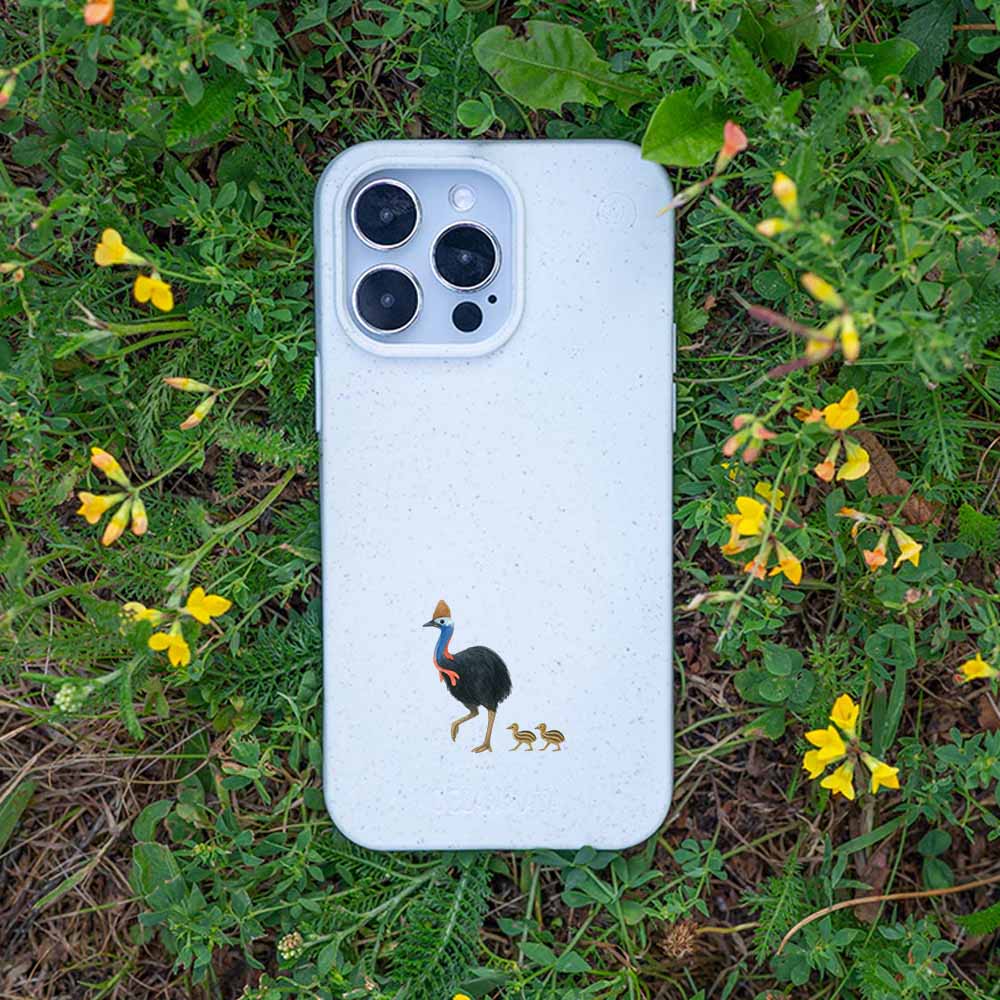 iPhone 15 pro max Hülle - Cassowary weiß - "CassowaryStroll" - nachhaltig