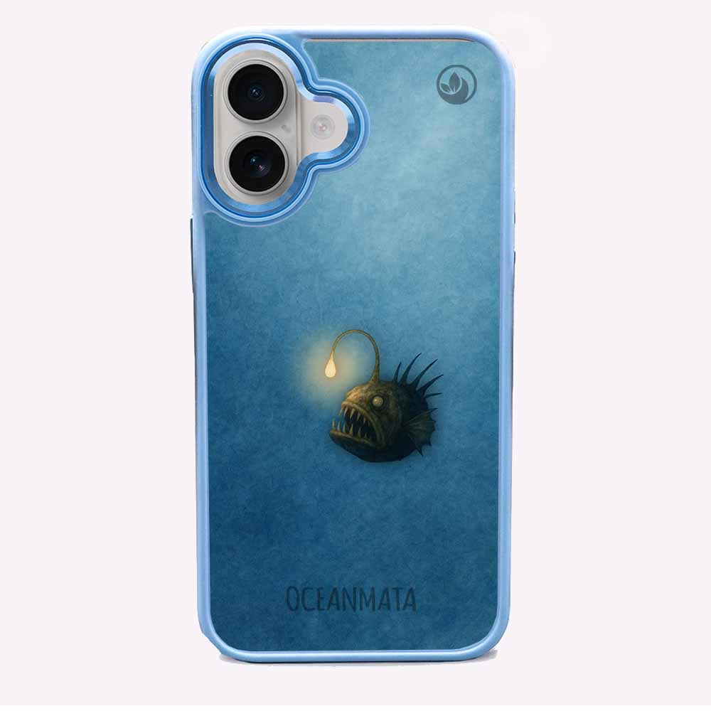 iPhone 16 Hülle - Anglerfisch blau - "Sour" - nachhaltig
