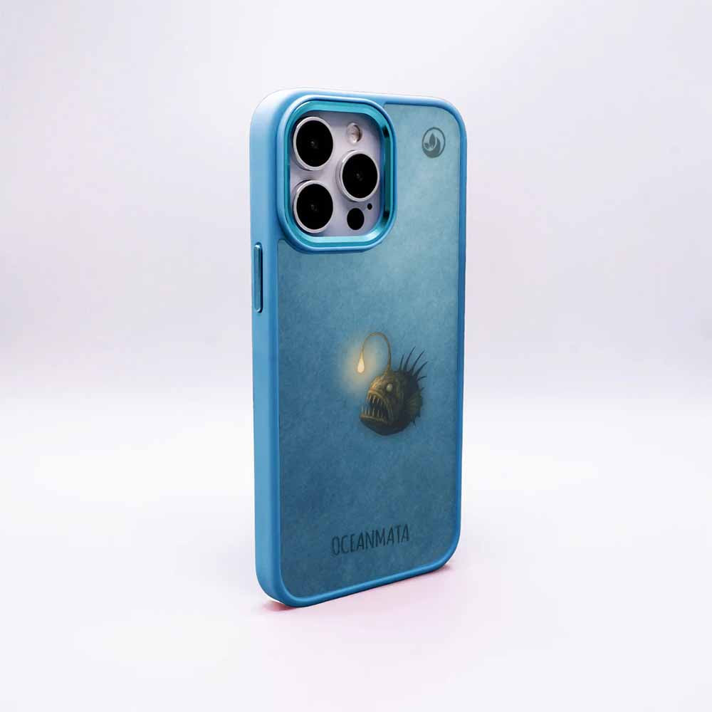 iPhone 17 pro Hülle - Anglerfisch blau - "Sour" - nachhaltig