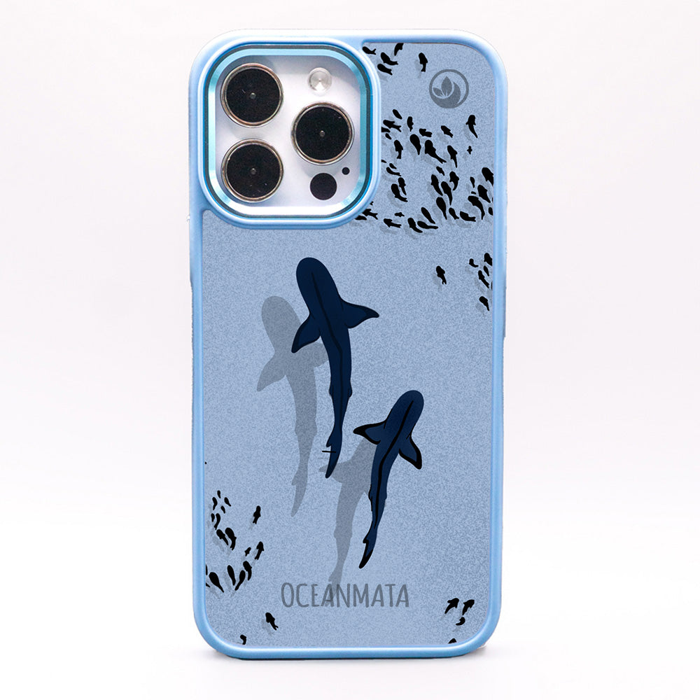 iPhone 13 pro max Hülle - Hai blau - "Into the blue" nachhaltig