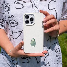 iPhone 14 pro Hülle - Pinguin weiß - "HappyPinguin" - nachhaltig