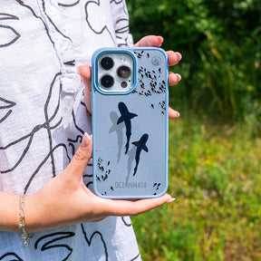 iPhone 16e Hülle - Hai blau - "Into the blue" nachhaltig